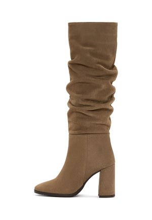 Botas camperas - light brown