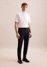 Seidensticker REGULAR - Camicia elegante - white
