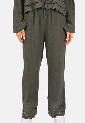 Olivgrüne, strukturierte Baumwollhose mit besticktem Spitzenbesatz am Saum. Mit elastischem Bund und lockerer Passform.
