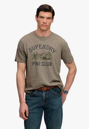 Superdry & Co, SUPERDRY WILD FRONTIER T-SHIRT.. - T-shirt con stampa - olive green marl