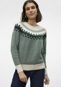 Vero Moda VMSIMONE NORDIC - Jersey de punto - balsam green
