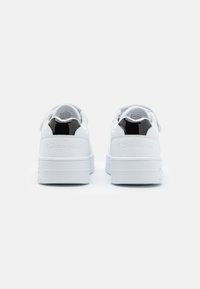 Champion RD18 PLATFORM GLITTER UNISEX - Tenisice - white/gun metallic