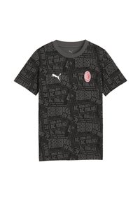 Must mustikka lühikeste varrukatega jersy, millel on AC Milani logo. Kujundus sisaldab stiliseeritud teksti mustrites tumesinisena ja valge PUMA logo.