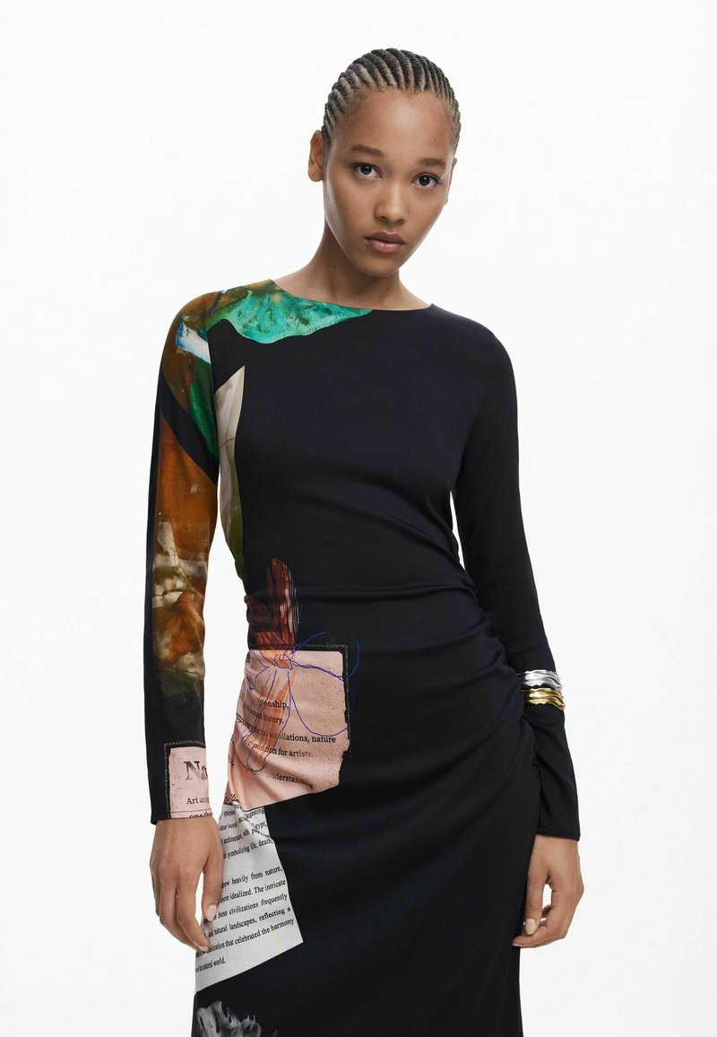 Robe D'été Colorée Desigual - Taille XL - Style T-shirt Long - Multicouleur - Occasion Parfaite