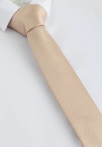 Next Slips - neutral texture