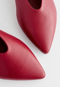 Next Escarpins - red