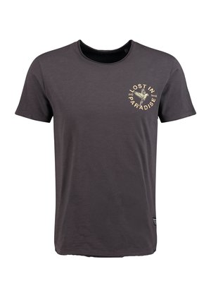 Zwart T-shirt met ronde hals en korte mouwen met beige tekst en afbeelding op de borst met de tekst "Lost in Paradise" en een vogelillustratie.