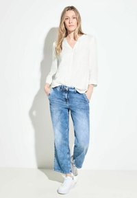 Cecil Camicetta - weiß