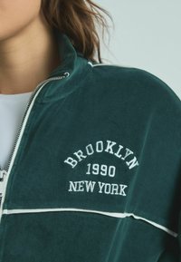 Next REGULAR FIT  - Sweatjakke - green