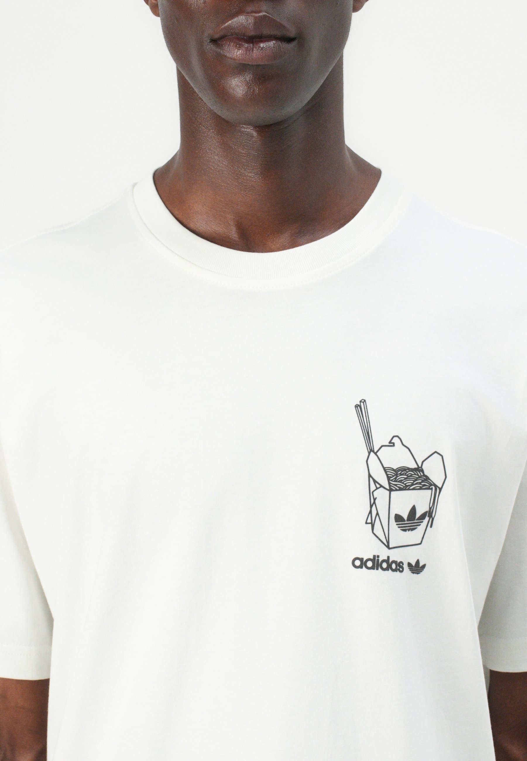 adidas Originals RAMEN BOX TEE UNISEX - T-Shirt print - off white