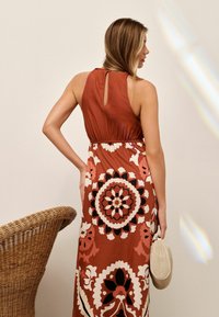 Next REGULAR FIT - Robe de jour - rust red