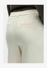 Unausgewählt, sandshell