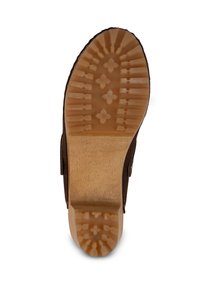 Semelle d'une chaussure marron avec une semelle en caoutchouc texturée comportant des motifs en forme de croix et rectangulaires.