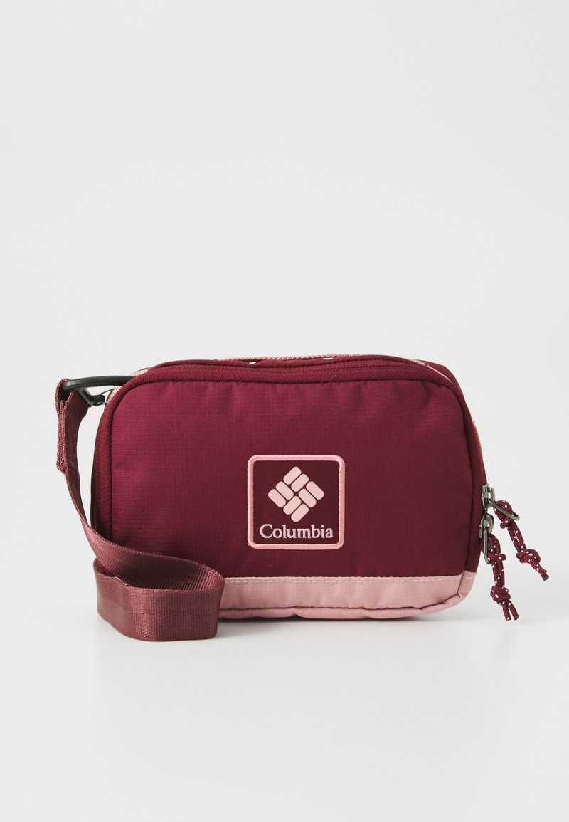 Columbia TRAIL TRAVELER™ CROSSBODY BAG UNISEX - Olkalaukku - rich wine/eraser pink