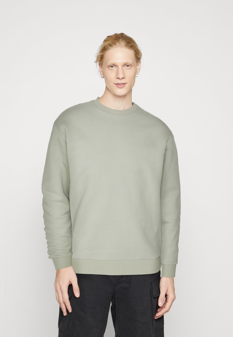 Jack & Jones - JJEBRADLEY CREW - Felpa - desert sage, Ingrandire