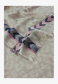 Unselected, hellgrau