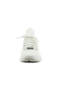 Thumbnail Image 4