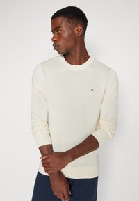 Tommy Hilfiger CHAIN RIDGE C NECK - Jumper - calico