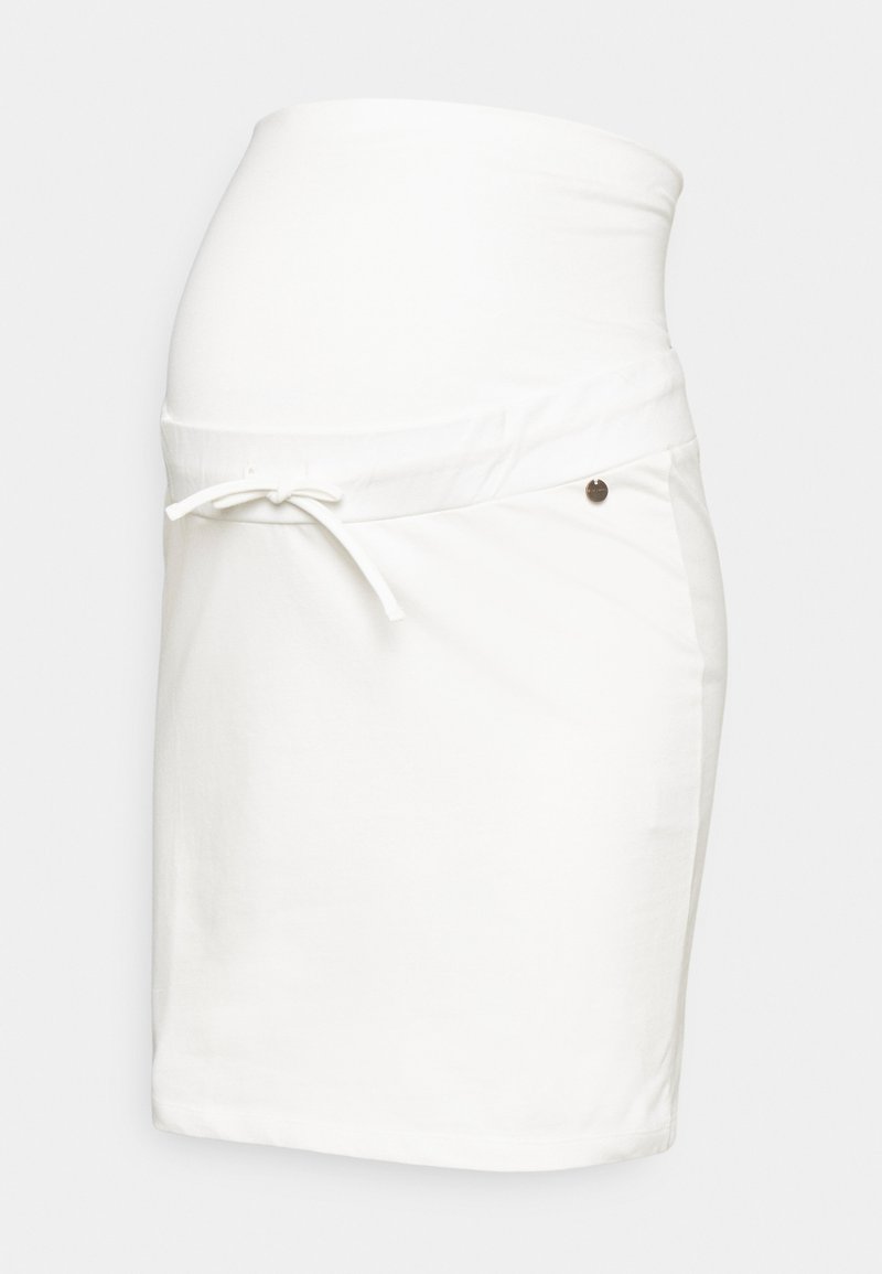 Saia de maternidade branca com uma cintura dobrada, detalhe de cordão e um sutil acento metálico de lado, feita de um tecido macio e elástico.