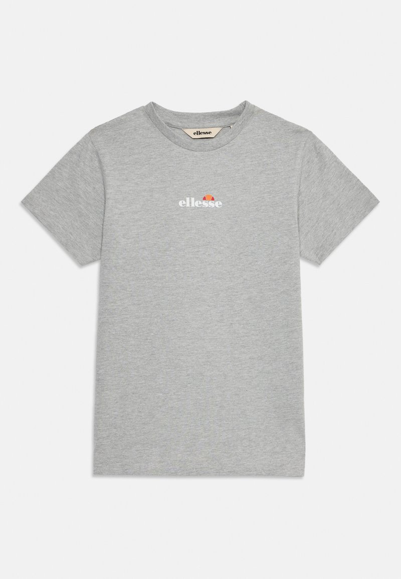 Szürke, rövid ujjú póló, puha pamutból készült, bal mellrészen egy kis fehér és piros logóval. Klasszikus kerek nyakkivágású.