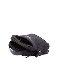 Borsa a tracolla nera realizzata in tessuto resistente, con chiusura a zip e tracolla regolabile; tasche interne per l'organizzazione.
