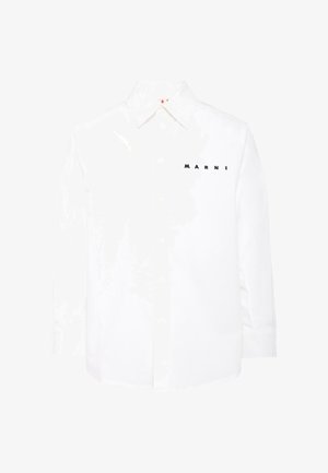 Camicia bianca a maniche lunghe in cotone, con colletto classico, chiusura a bottoni e logo "MARNI" ricamato in nero sul lato sinistro del petto.