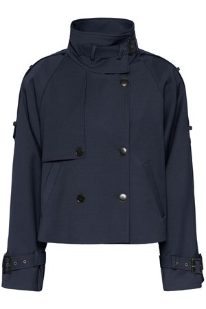 Μπλε σκούρο cropped σακάκι από υφασμάτινη υφή, με διπλή σειρά κουμπιών, ψηλό γιακά και ρυθμιζόμενες αγκράφες στα μανίκια.