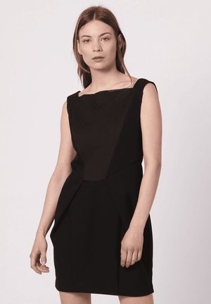 Outfitters Nation, VESTIDO ENTALLADO TIRANTES ANCHOS TEXTURA ELEGANTE - Vestido informal - black