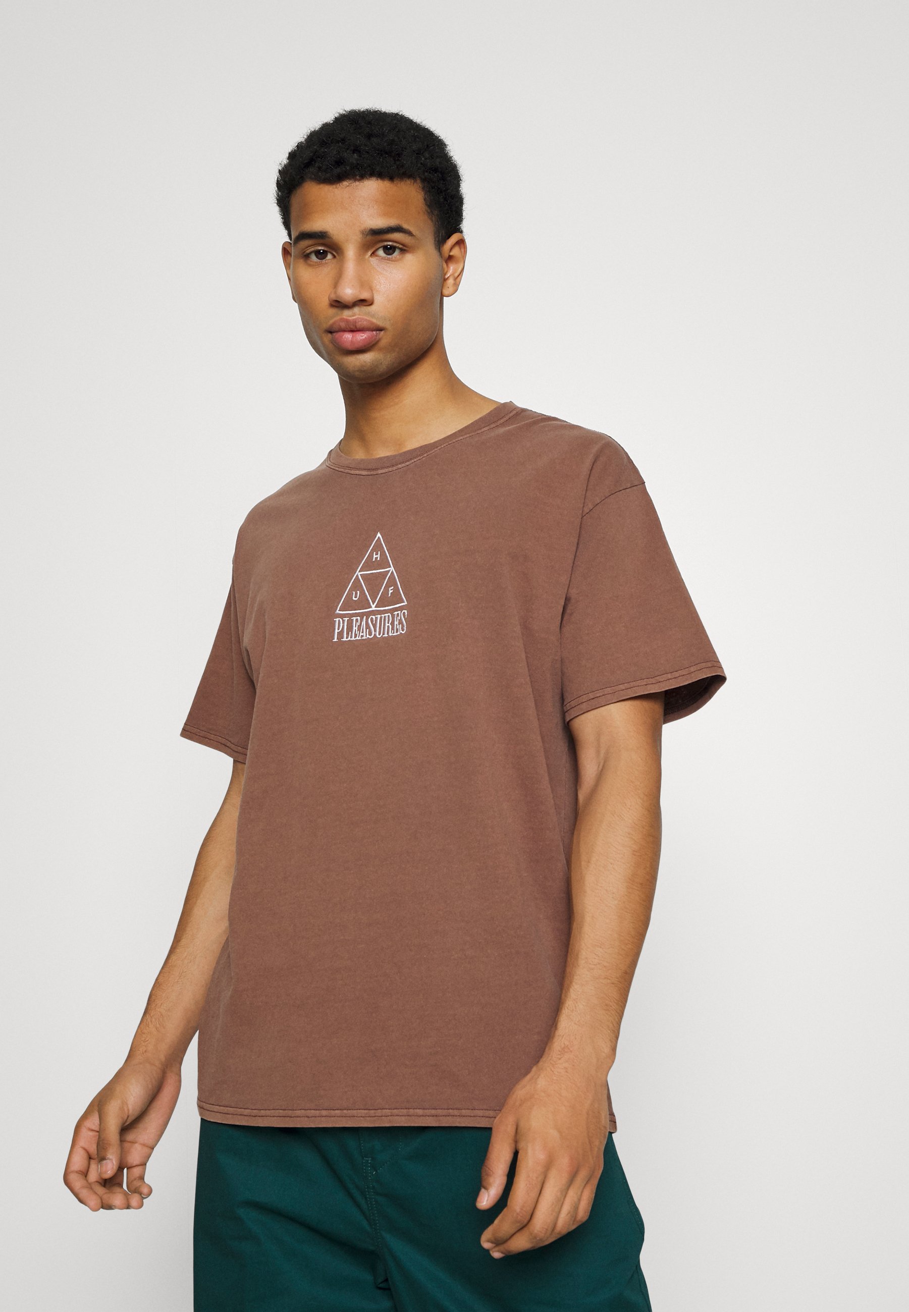 HUF HUF X PLEASURES DYED TEE - Print T 