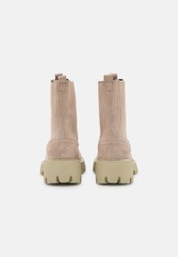 Felmini Botines con plataforma - beige
