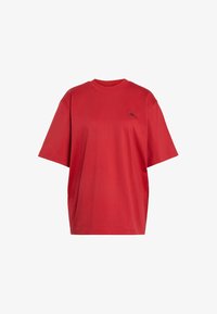 Unselected, soft carmine