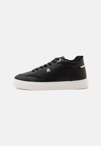 Επιλέχθηκε, black