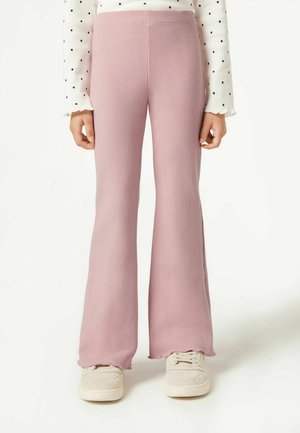 Lyserøde ribbede flared bukser med en blød tekstur, der har et bredt ben-design og en elastisk talje. Sæt sammen med beige sneakers.