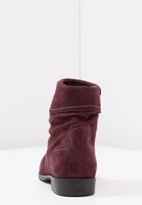 Tamaris Botines bajos - bordeaux