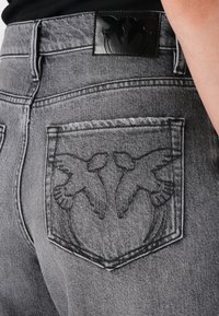 Pinko ESTELLE EGG MOONLIGHT - Straight leg jeans - lavaggio dark gray