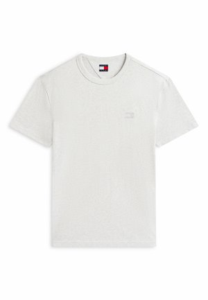 Jasnoszary bawełniany t-shirt z krótkim rękawem i okrągłym dekoltem, z małym logo na piersi oraz metką marki Tommy Jeans wewnątrz kołnierzyka.