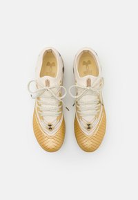 Under Armour SHADOW ELITE 2.0 FG - Scarpe da calcio per terreni duri - ivory dune/brownstone/anthracite