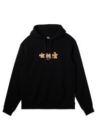 Sudadera negra con capucha, bolsillo frontal y cordones, con tres diseños de flores de hibisco naranja centrados en el pecho.