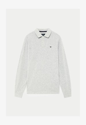 Polo a maniche lunghe di colore grigio chiaro con colletto, pattina a tre bottoni e piccolo logo nero sul lato sinistro del petto. Realizzato in tessuto misto cotone.