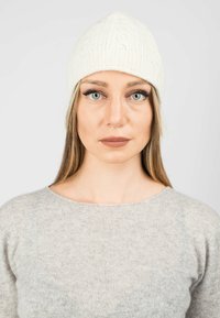 Dalle Piane Cashmere Čepice - bianco