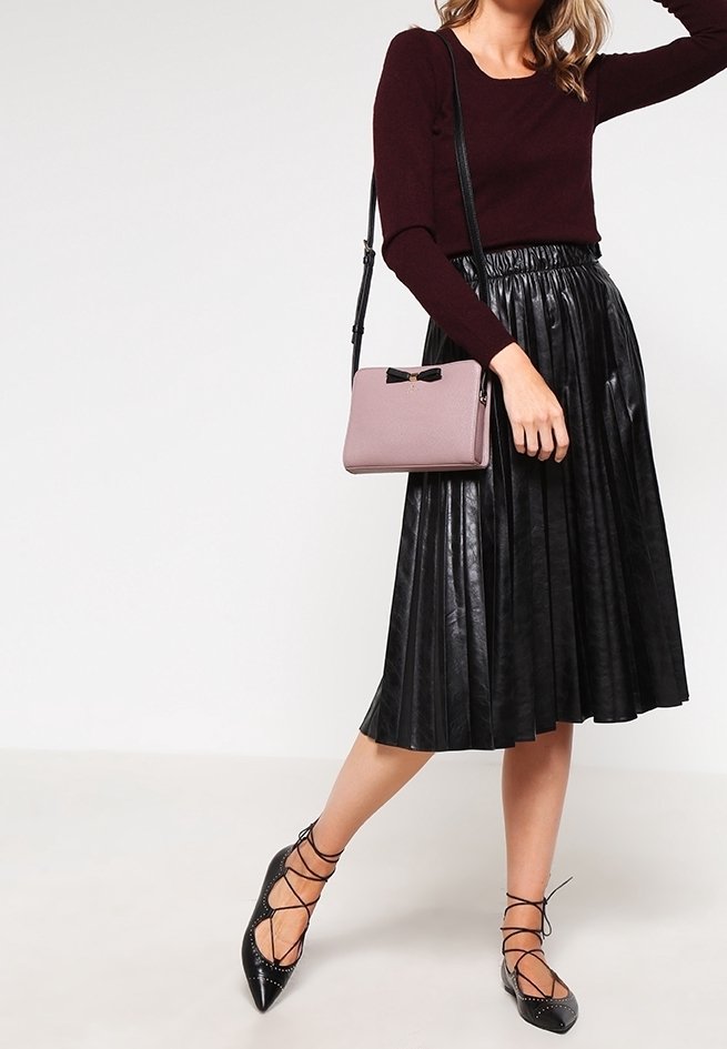 Haut Femme Moda Rose Et Noir - Taille Unique - Neuf Avec étiquettes
