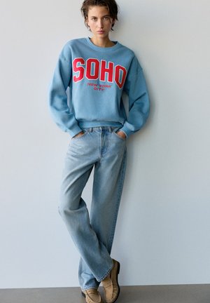 PULL&BEAR, ROUND NECK GRAPHIC - SWEATSHIRT - Sweatshirt - blue denim