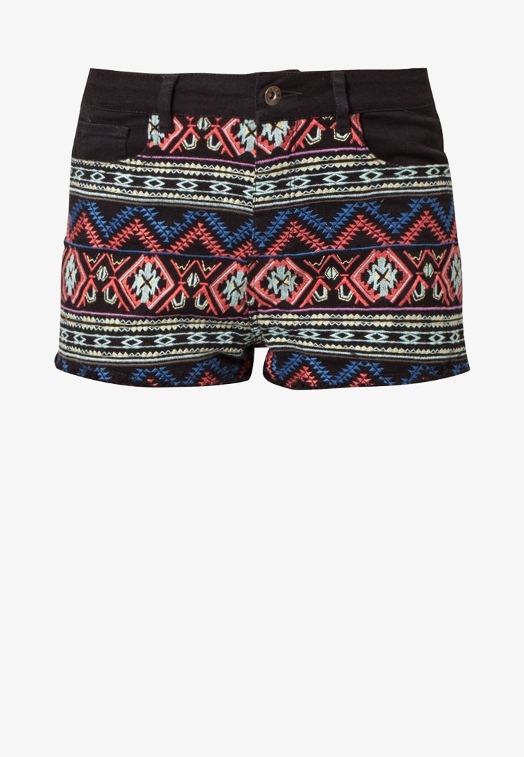 Pantalones cortos negros con un patrón que presenta diseños geométricos coloridos en rojo, azul y crema, con un cierre de botón frontal y bolsillos.