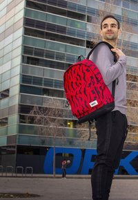 Karactermania HEROES MARVEL DC ECO - Rucksack - Marvel red