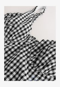 Unausgewählt, black white crinkle gingham