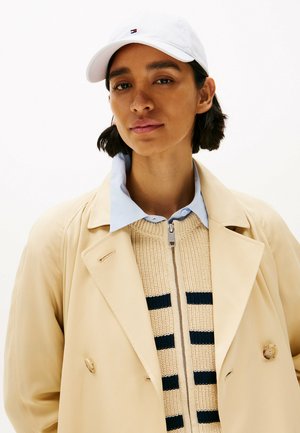 ESSENTIAL FLAG EMBROIDERY - Cap - optic white