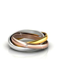 Tre anelli intrecciati in argento, oro rosa e oro giallo con un piccolo diamante incastonato, finitura lucida e curve morbide.