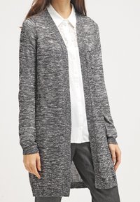 Vero Moda Kofta - black