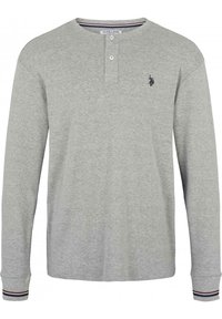 Szara koszula z długim rękawem, wykonana z miękkiego materiału, z prążkowanym kołnierzykiem, zapinana na guziki, z kontrastującymi paskami na mankietach. Posiada małe logo na klatce piersiowej.