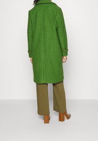 Kaffe Klassisk frakke - green